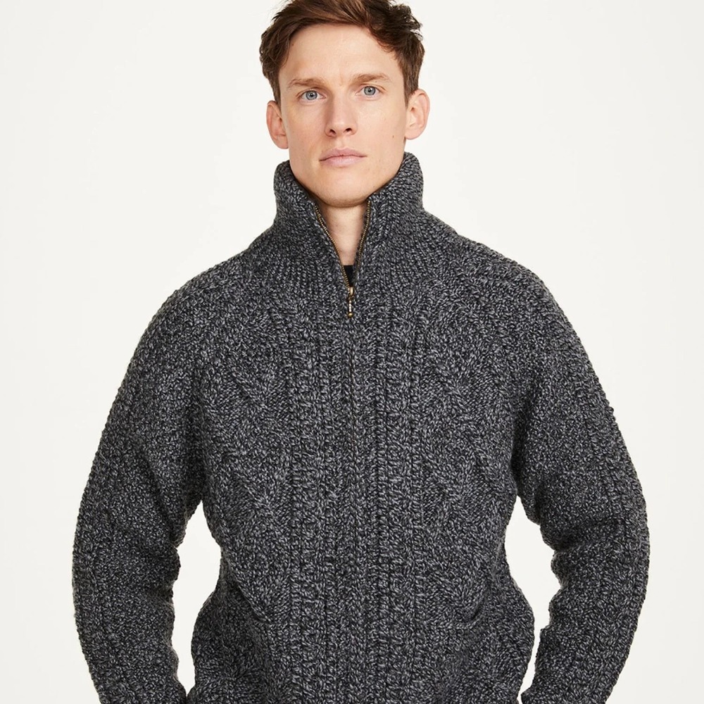 Aran Woollen Mills Mens XS Cardigan Sweater Merino Wool Full Zip Cable Oversized
